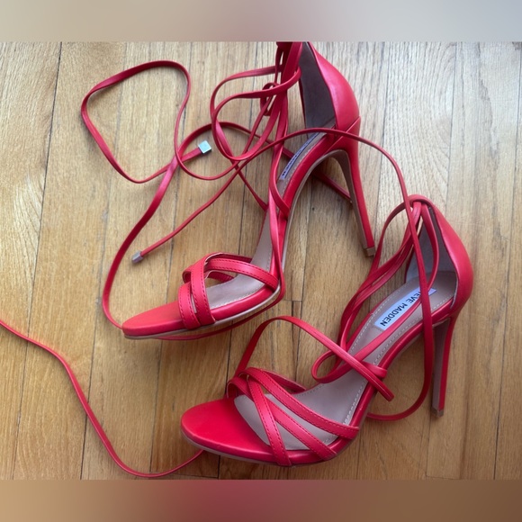 Steve Madden Stunir Red Strappy Heeled Sandals size 8.5 - Picture 6 of 8